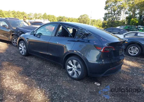2024 Tesla Model Y Long Range Dual Motor All-Wheel Drive from USA, damaged, VIN 7SAYGDEE2RA274017